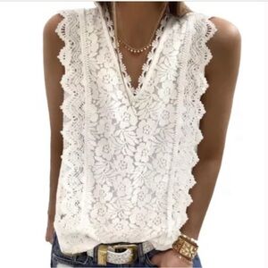 WHITE LACE TANK SIZE SMALL